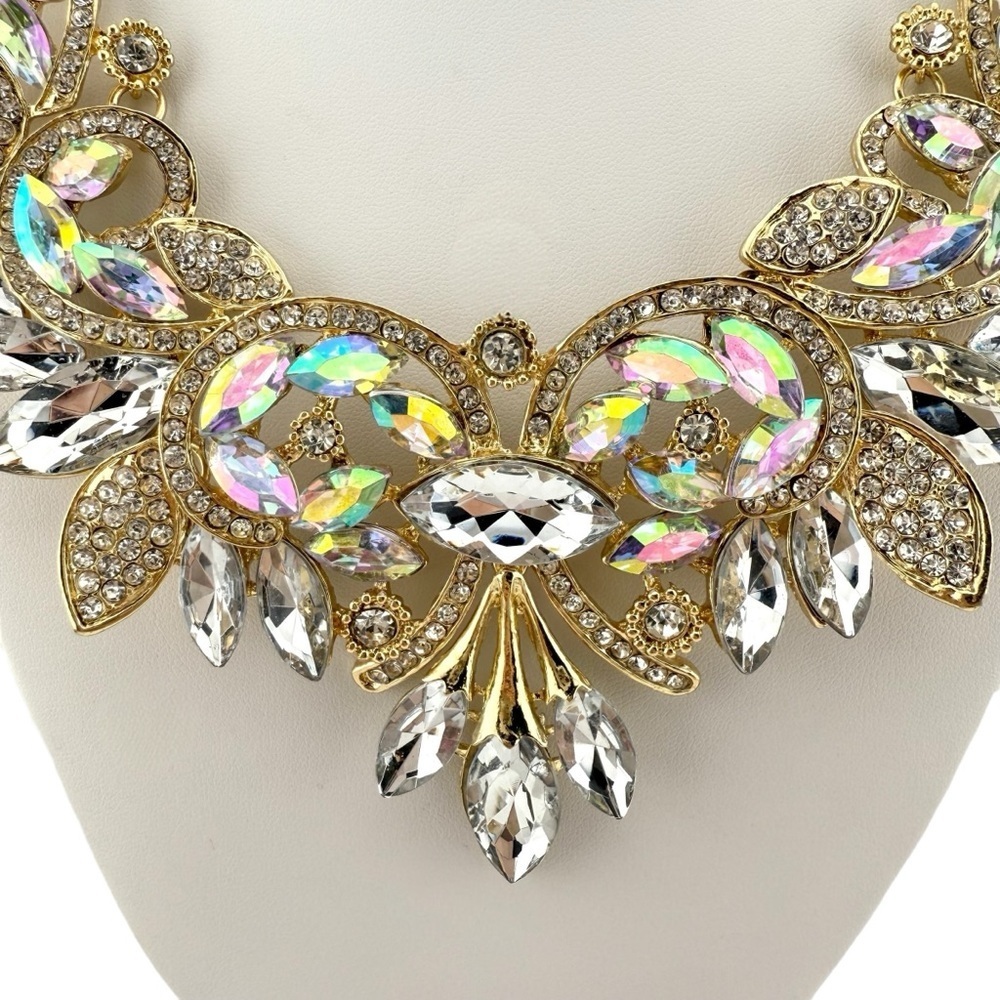 Elegant Iridescent Gold Tone Crystal Statement Necklace - Picture 4 of 12